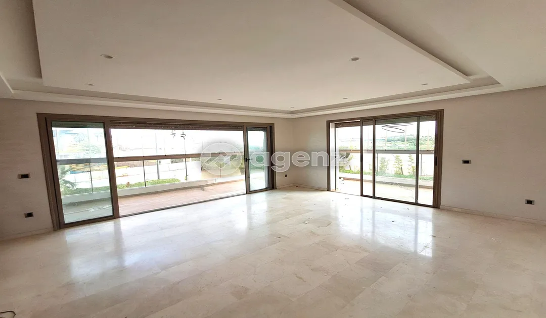 Home Staging First Image