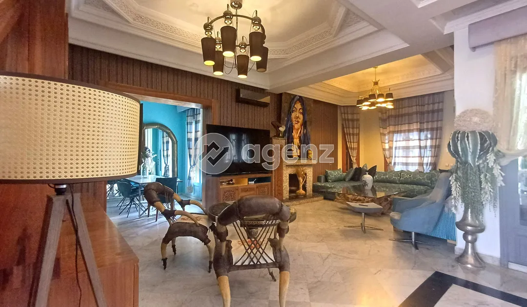Villa à vendre 19 000 000 dh 4 500 m², 7 chambres - Route de Fès Marrakech
